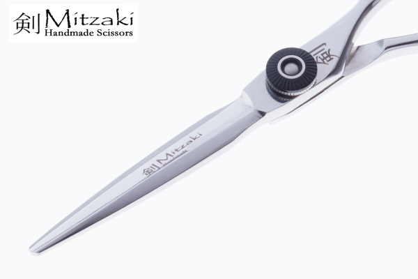 MITZAKI-Timoshi500,Haarschneideschere in 5.0 Zoll für Haarartisten die nur das beste aktzeptieren, 440C Japanstahl, DGT polish veredelt, inclusive Zubehör